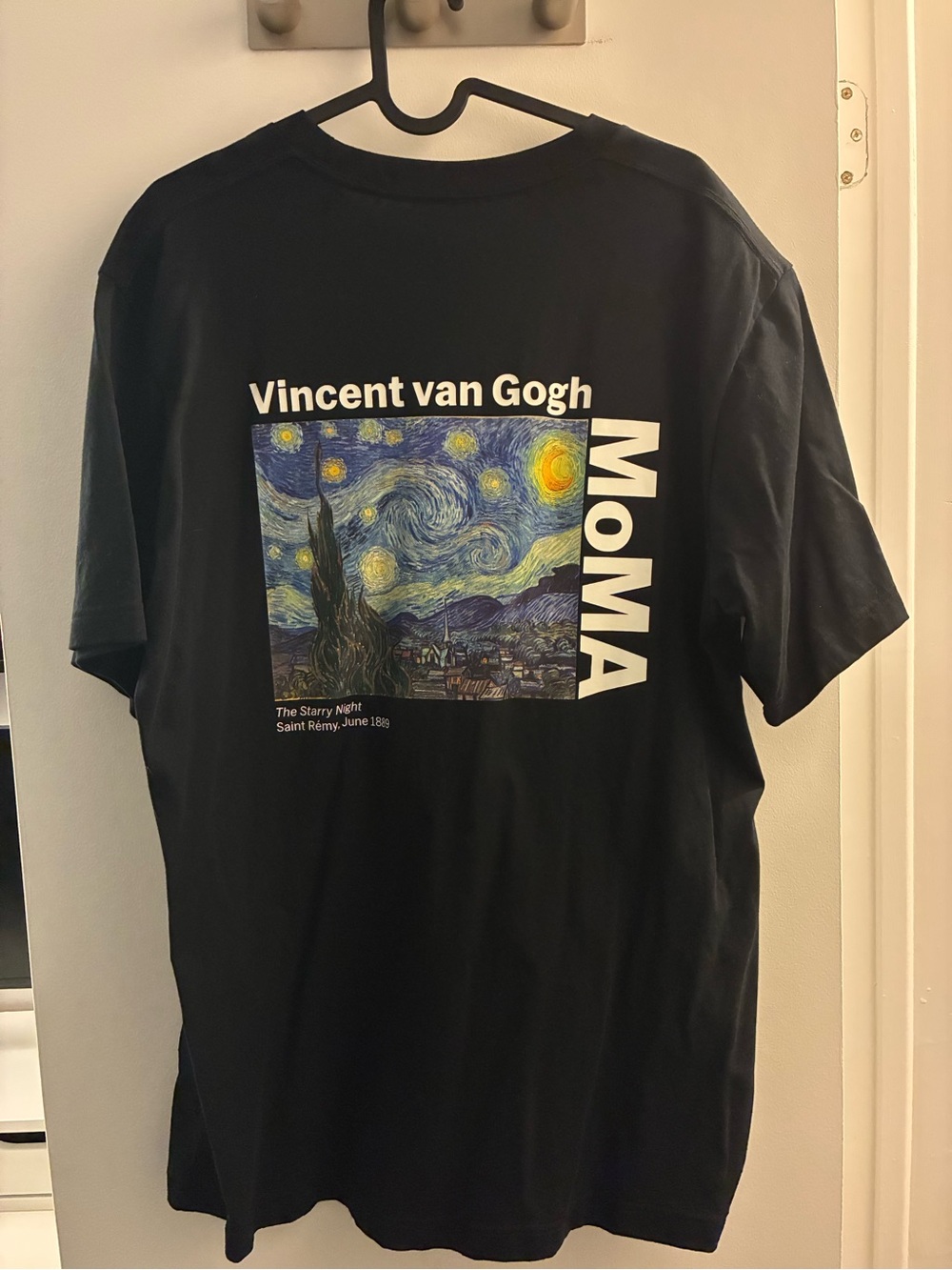 Moma Vincent van Gogh Starry Night Graphic Tee - Black